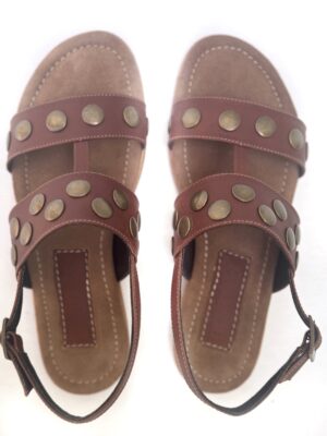 Sandalias tachas