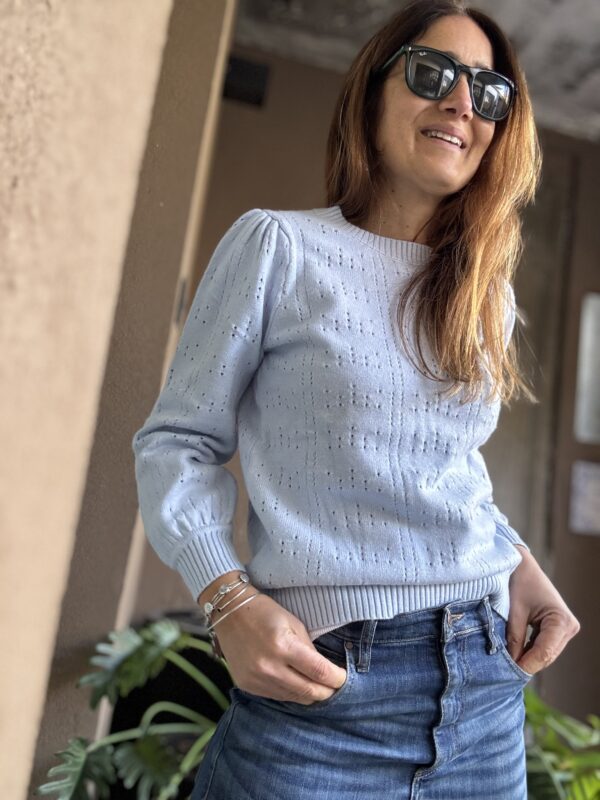 Sweater Fold - Image 11